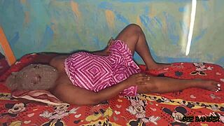 Ebony queen amateur enjoys session