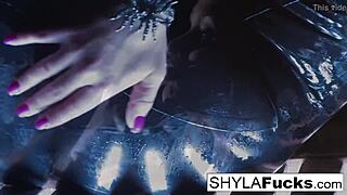 I Am Sexy Shyla Stylez Smoking Seductively