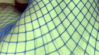 curly haired amateur fucks in ripped pantyhose