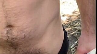 COMI UM DESCONHECIDO QUE ESTAVA BATENDO UMA NA TRILHA, PRIMEIRA VEZ COMO ESCRAVO ANAL