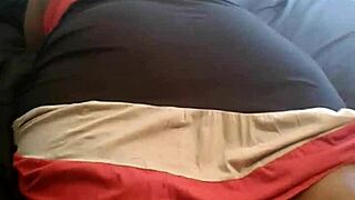 Super Thick Housewife Teasing Neighbors With Nasty Ass