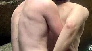 COMI UM DESCONHECIDO QUE ESTAVA BATENDO UMA NA TRILHA, PRIMEIRA VEZ COMO ESCRAVO ANAL