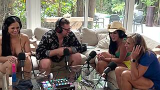 Cruzn With Abi James and Sunni Daize