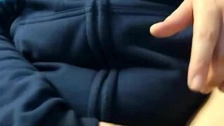 me toco hasta acabar en solitario