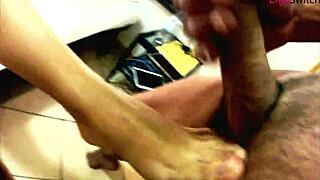 does this mistress tease with ball busting and cum on feet?