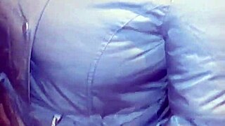 I’m obsessed with teasing this curvy Venezuelan mature in Lima streets