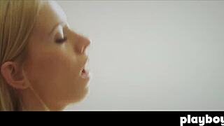 Hot petite teens in lesbian threesome sex