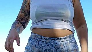 I'm so wet, dick enters easily