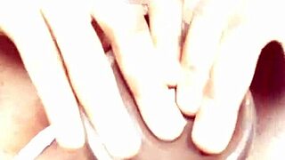 Quick Ass Spreading With Dildo