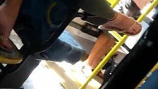 Novinha Do Pezinho Perfeito No Busão 1 Parte