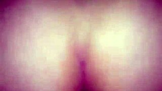 Culona catracha shows big ass in sexy display