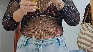 Fazendo Live Com Um Shorts Socado No Cu