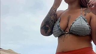 African Exhibitionist Flashes Swollen Pussy On Beach