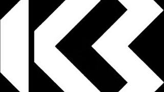 Hot stepsister surrenders her ass on webcam