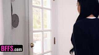 Bianca Enjoys Regular Fucking While Her Friends Jill Lack Similar Fortune