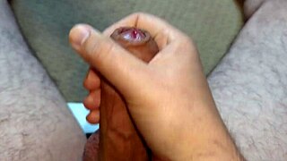 masturbating alone on my office chair at work