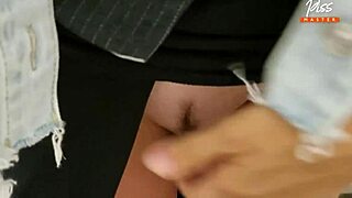 Pisskompilation: Gyllene regn femdom makt Ep 827