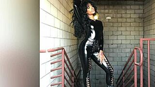 Ebony celebrity SZA inspires a sexy jerk off contest