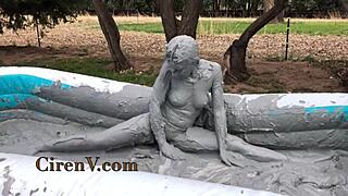 Clay sploshing fun in the pool with Ciren V
