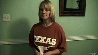 Gorgeous British Teen Gives Subtle Head