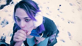 Yukina Saeki throats her man in chunky lingerie