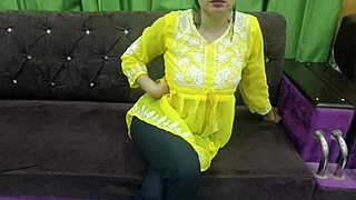 Velkoprsá žena svádí sluhu na hardcore sex