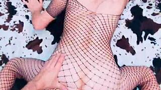 i'm a beautiful mature wife, submissive with fire for anal