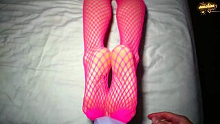 Bubble butt stepsister rides to huge creampie!