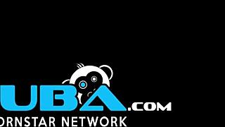 Brunette babe gianna michaels plays with her wet pussy