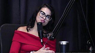 best moments of bruna ferrari in preliminares podcast with bia hot - part 1.