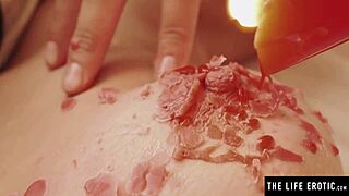 Watch This Lesbian Beauty Eating Her Girlfriend's Pussy?