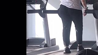 Big Booty Treadmill Girl
