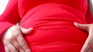 Latina Stepmom With Juicy Ass Masturbates Intensely For Stepson