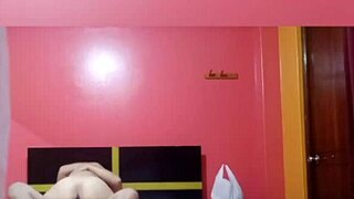 pequeña hermanastra peruvian latina discovers masturbation and offers doggy style orgasm