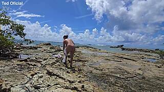 Morro de s�o paulo ted meteu a pika na mesti�a