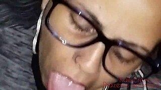 Brazilian woman depilates client's balls and gets cum in mouth as payment