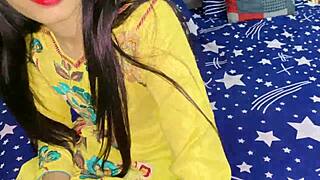 Punjabi Aunty Craves Big Cock In Hostel Room