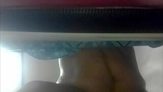 La atrevida le gusta la leche en el sapo hasta adentro sin condón en mi cuarto