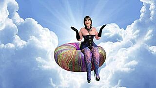 Granny sky excels at deep throat blowjobs