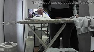 desperate housewife orgasms during normal workday at home