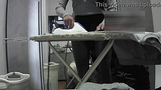 desperate housewife orgasms during normal workday at home