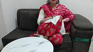 REAL SCHOOL STUDENT AND TUITION TEACHER HAVE SEX VIDEO IN HINDI VOICE