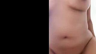 dinaikin sampe crot with asian indonesian girl