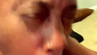 Ladyraex Performs with Toys