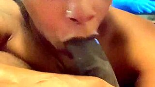 Ladyraex Performs with Toys