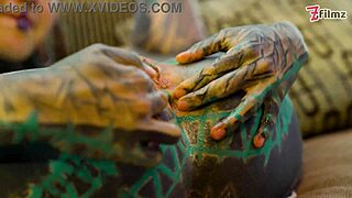 Tattoo girl solo anal play