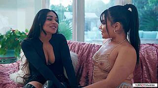 Tgirl Photographer Eva Maxim Fucks Her Nude Model Summer Col