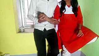 Desi school girl quick sex with classmate in classroom