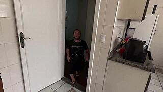 Pequena Safada Fucks And Leaves With Cum