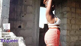 Itxqueen ft switcock shows big clit and pussy